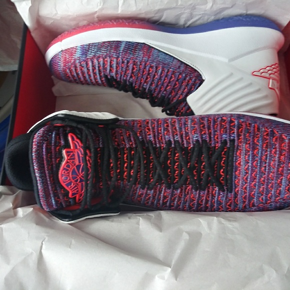 2 pairs of shoes - Picture 5 of 8